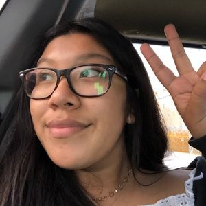 Meet your Posher, Naomi